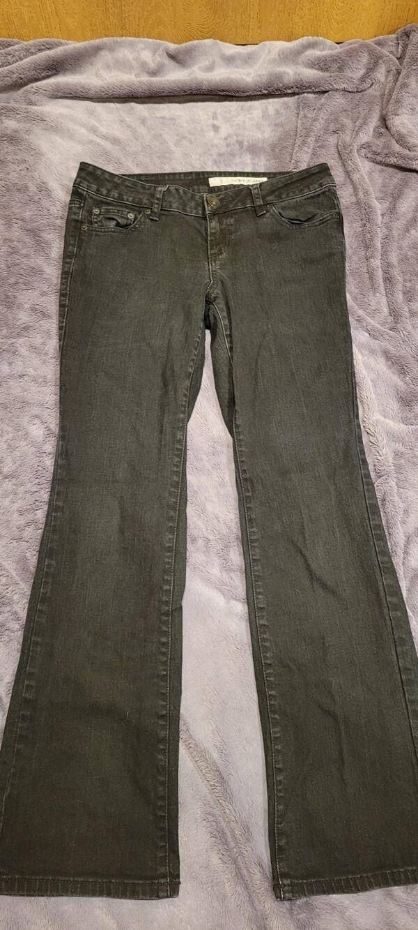 DKNY Ludlow Jeans Womens Size 8 Black 5-Pockets Stretchy High Rise Bootcut Y2k